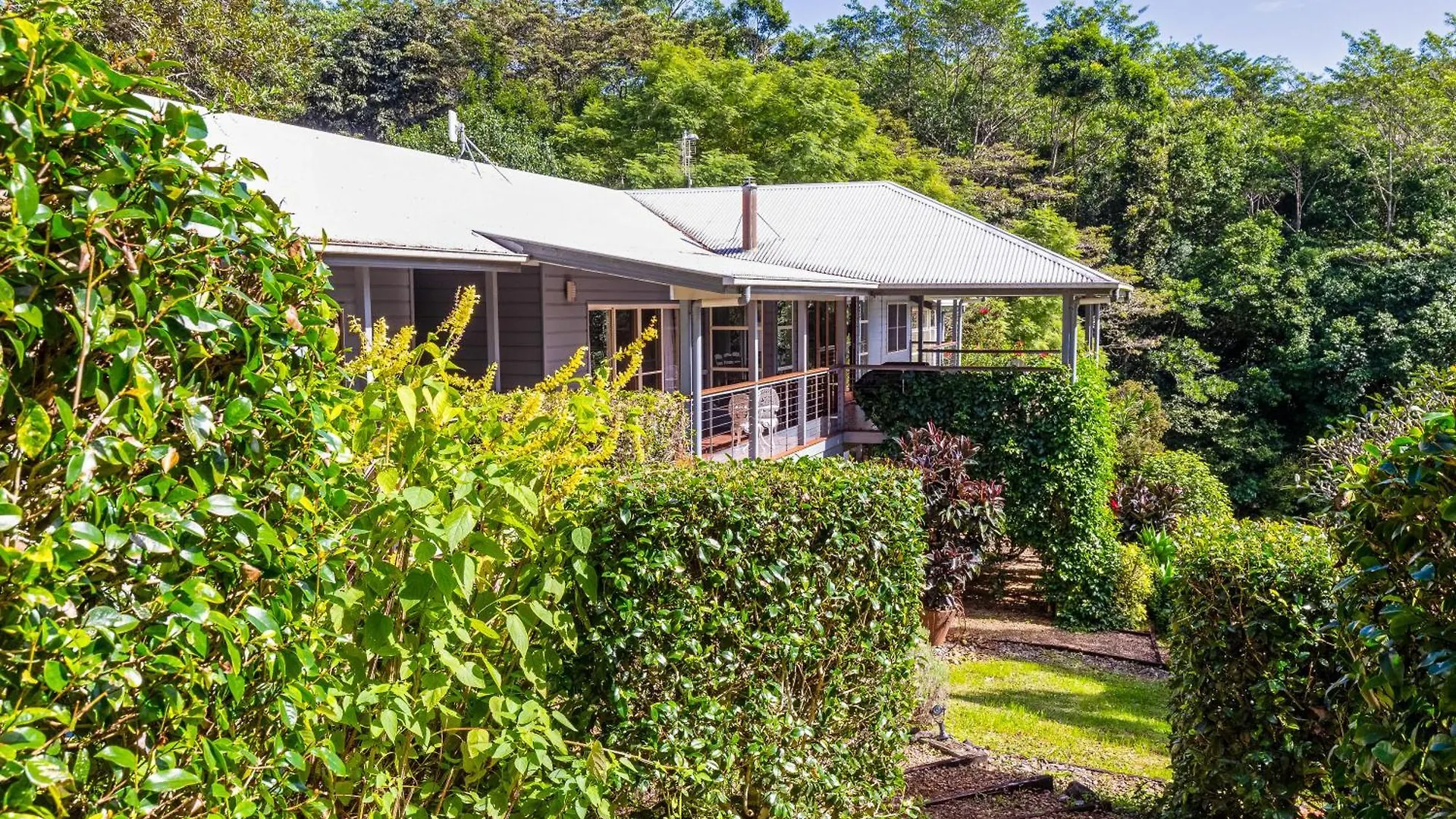 Gardners Ridge Estate Villa Maleny